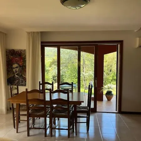 Nyaraló Amplia Casa A 10 Min De La Playa Montrás