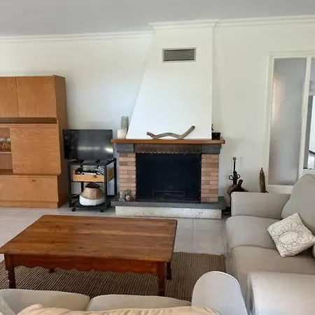 Amplia Casa A 10 Min De La Playa Holiday home *