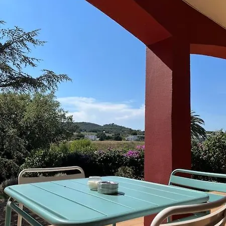 Amplia Casa A 10 Min De La Playa Holiday home *